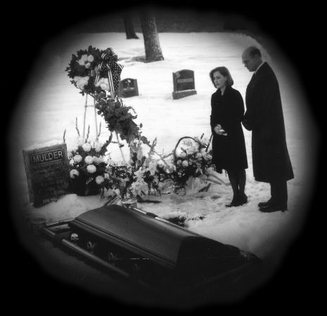 Dana Scully and Walter Skinner (The X-Files) at the grave of Fox Mulder