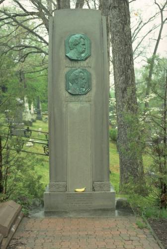 Mark Twain grave