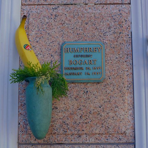 Humphrey Bogart gravesite