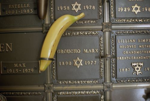 Groucho Marx grave