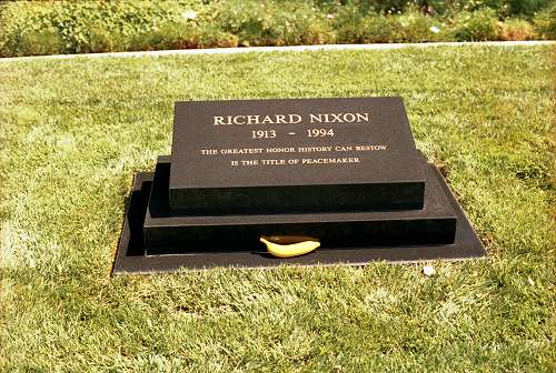 Richard Nixon grave